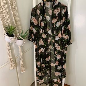 Omg rose kimono